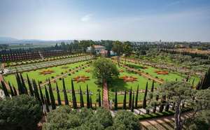 Una veduta aerea della tomba di Bahá'u'lláh e dei giardini che la circondano ad 'Akká, Israele